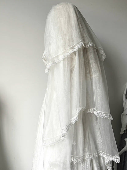 赤いゴシックロリータベール