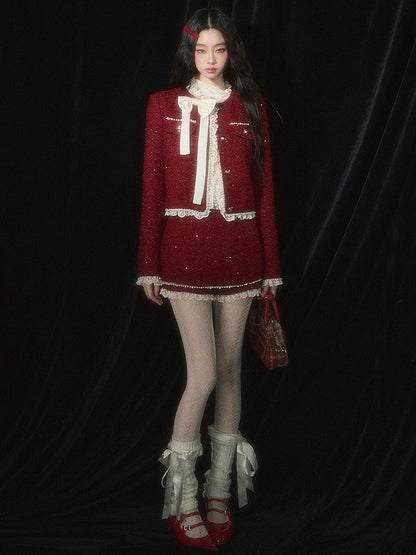 Weihnachtsroter Tweed-Skort, Spitzenbesatz an den Bündchen, Perlendetails