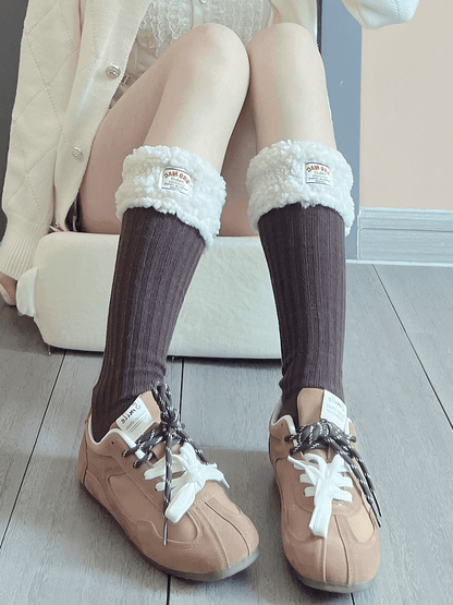 ホワイト/ブラック スイートプラッシュカーフソックス