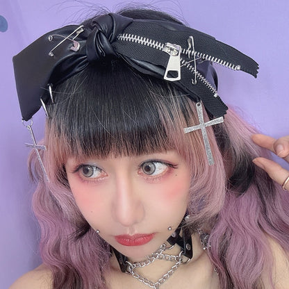 ジッパー 蝶結び パンクピン ブラックデザイン クロス装飾チャーム PU Y2K