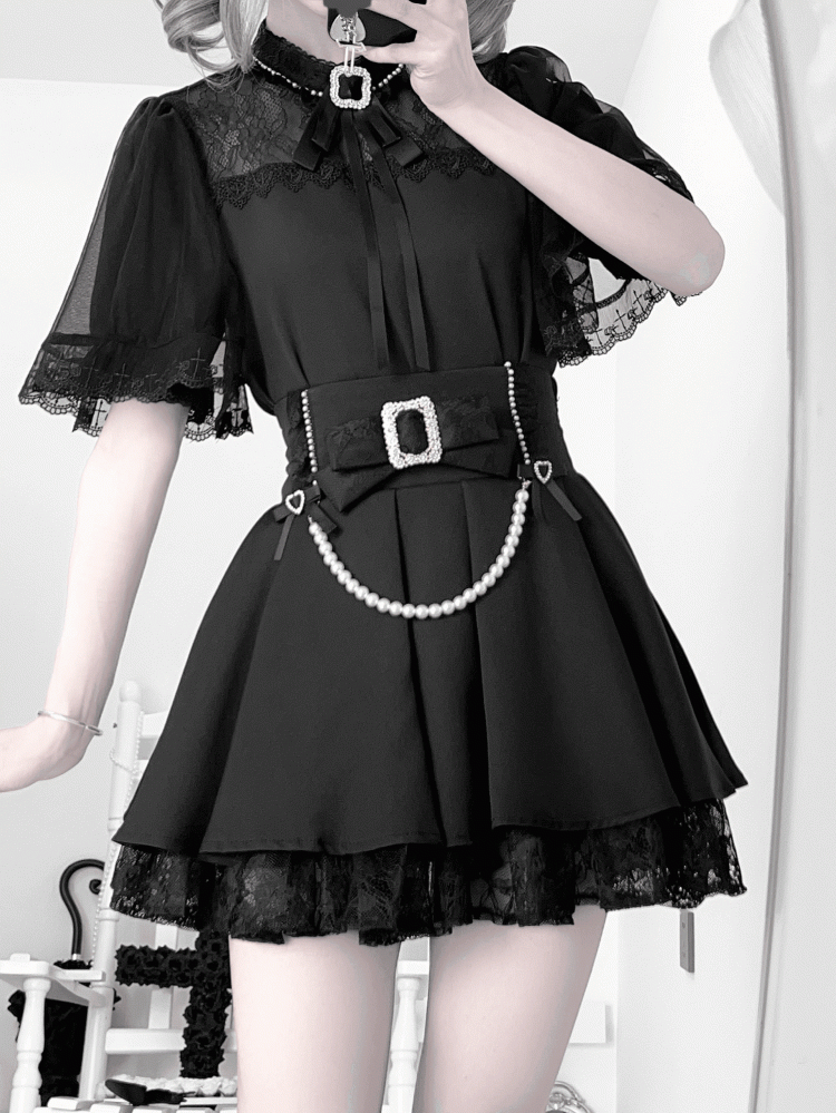 Jirai Sleeves Black Cape Short Sleeve with Kei Neckline Top Illusion