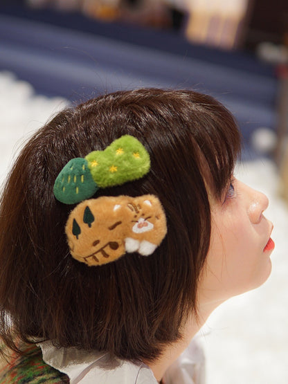 Cute Plush Hair Clip And Brooch Set