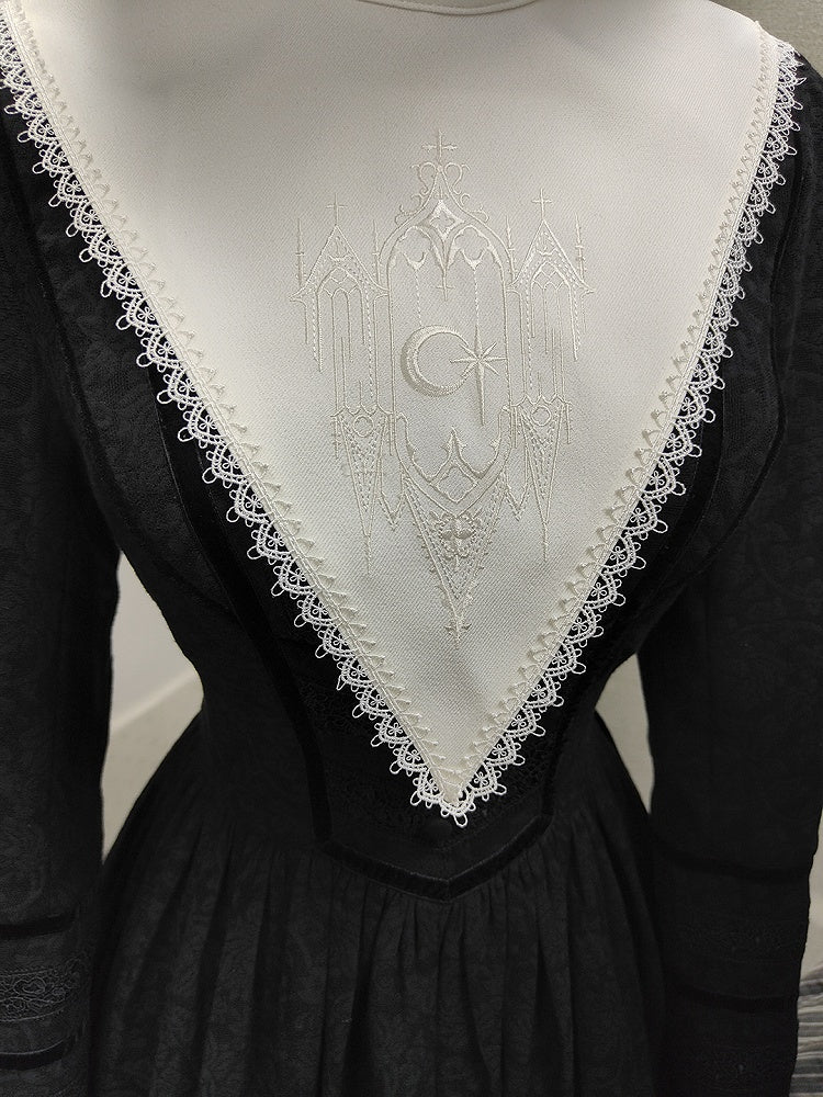White and Black Embroidery Details Pointed Collar
