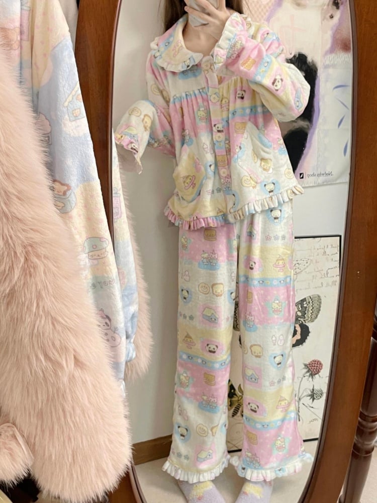 カラフルなピーターパンカラーの厚手パジャマセット