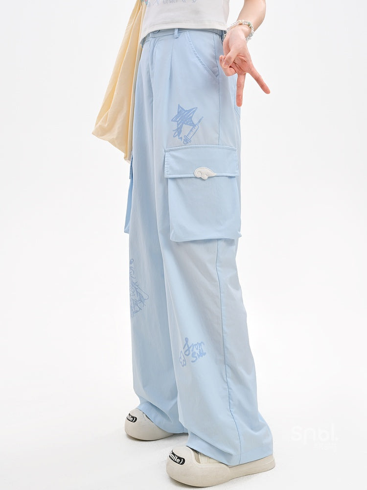 Lockere Hose mit geradem Bein und Taschen, blau, mit Anime-Print, Cargo