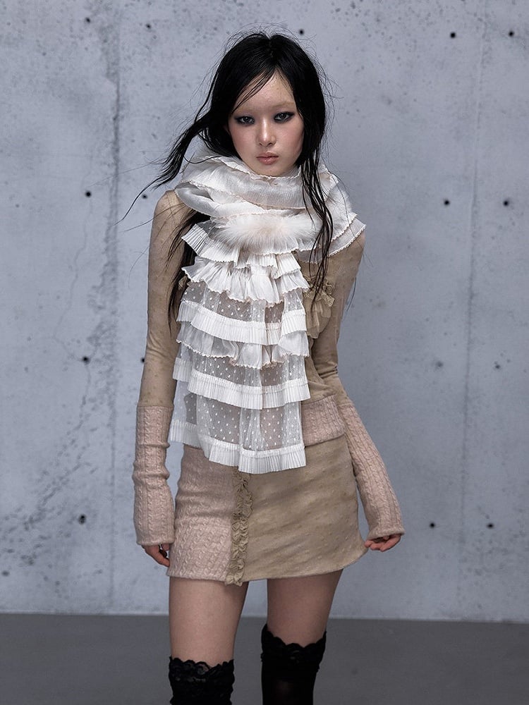 Polka-dot Plush Scarf Punk with Apricot Design Vintage Pattern