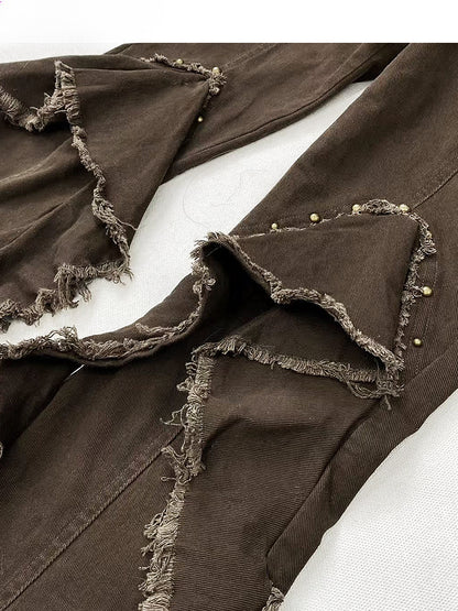 Kaffeebraune Wasteland Punk-Schlagjeans mit Volantbesatz