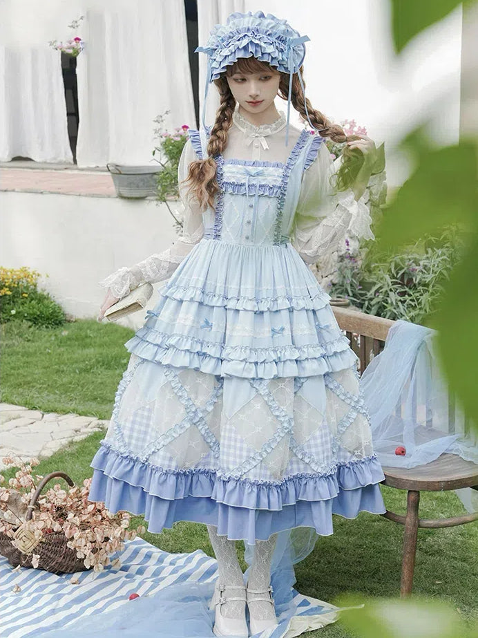Lässiges Lolita-Kleid mit blauem Gingham-Muster und floralen Spitzenaufnähern