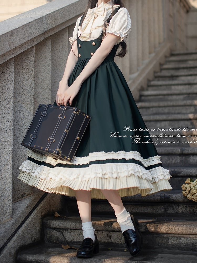 Grünes Overallkleid im High Waist Style Dark Preppy mit beigem Spitzenbesatz