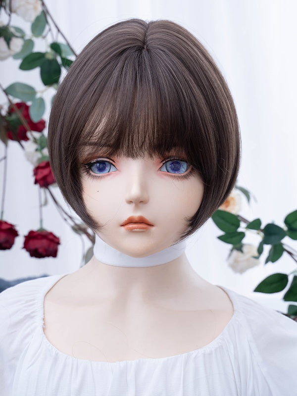 ブラウンのショートボブカット合成ウィッグ（前髪付き）