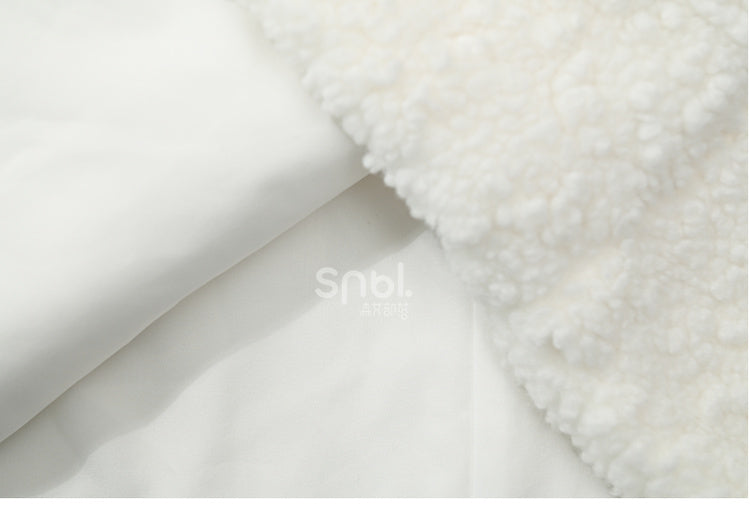 Süßes, mit Schneemann verziertes weißes Plüsch-Overallkleid