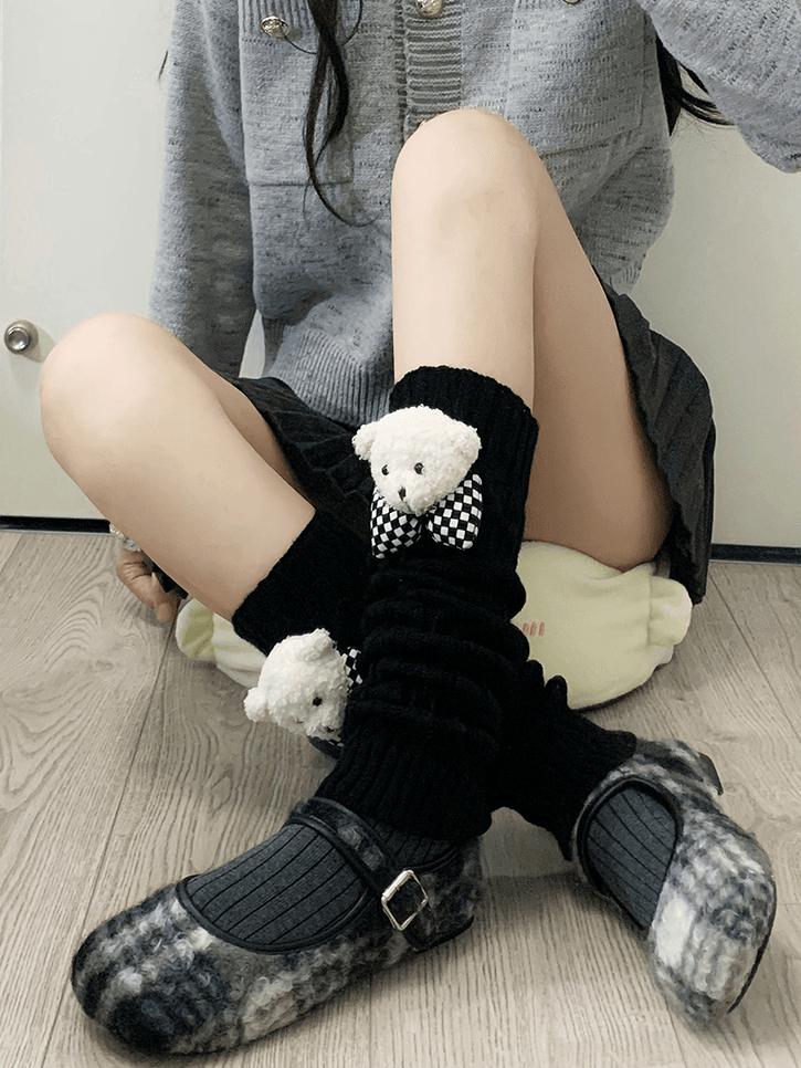 ミルクホワイト Y2K ニットレッグウォーマー（クマのぬいぐるみ付き）