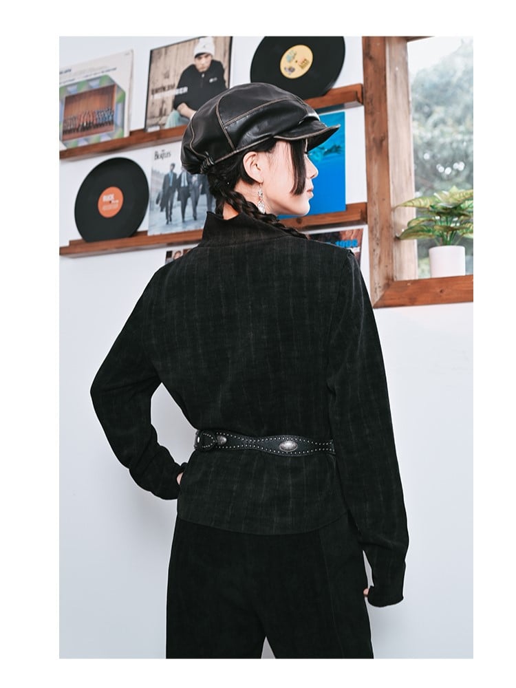 Cheongsam Collar Cuff Dye with High Snake Gradient Thumbhole Top Embroidery Black