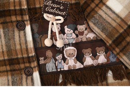 Brauner Wollmantel mit süßer Bären-Applikation und kariertem Kapuze, kurze Version