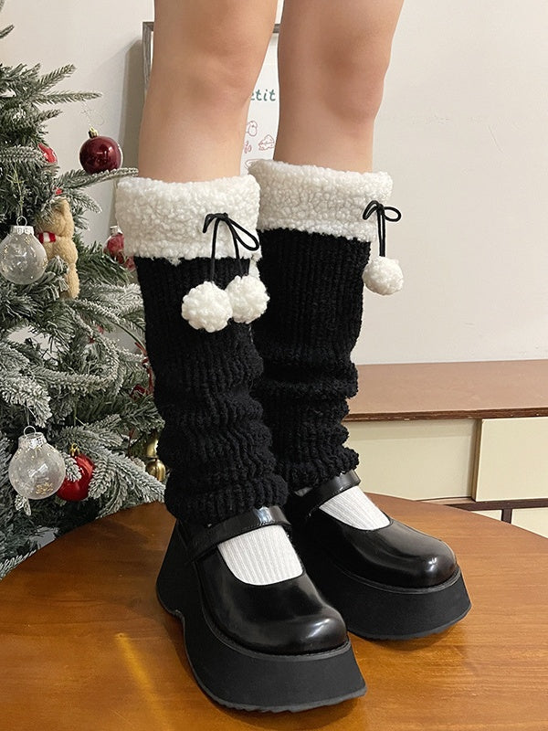 カーキ＆ブラウンのポンポン付きスウィートレッグウォーマー