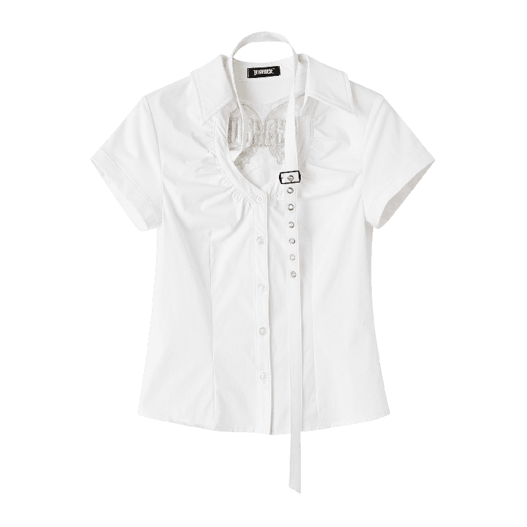 バックホワイトバックルY2Kストラップネックラインバタフライカットアウトディテールシャツ