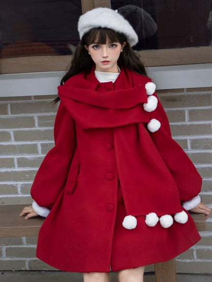 ポンポンスカーフカラー、レッドの新年衣装、ウールコート、プラッシュトリムカフス