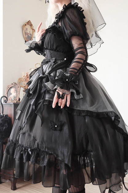 Kleid mit fliegenden großen Lolita-Ärmeln