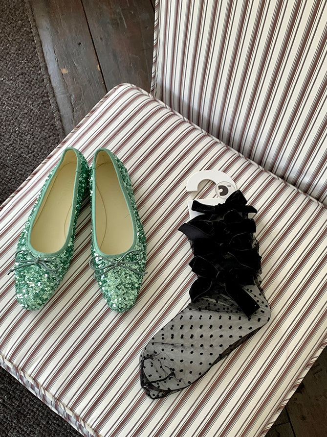 Details Polka-dot Pattern Calf Bowknot White/Black Socks