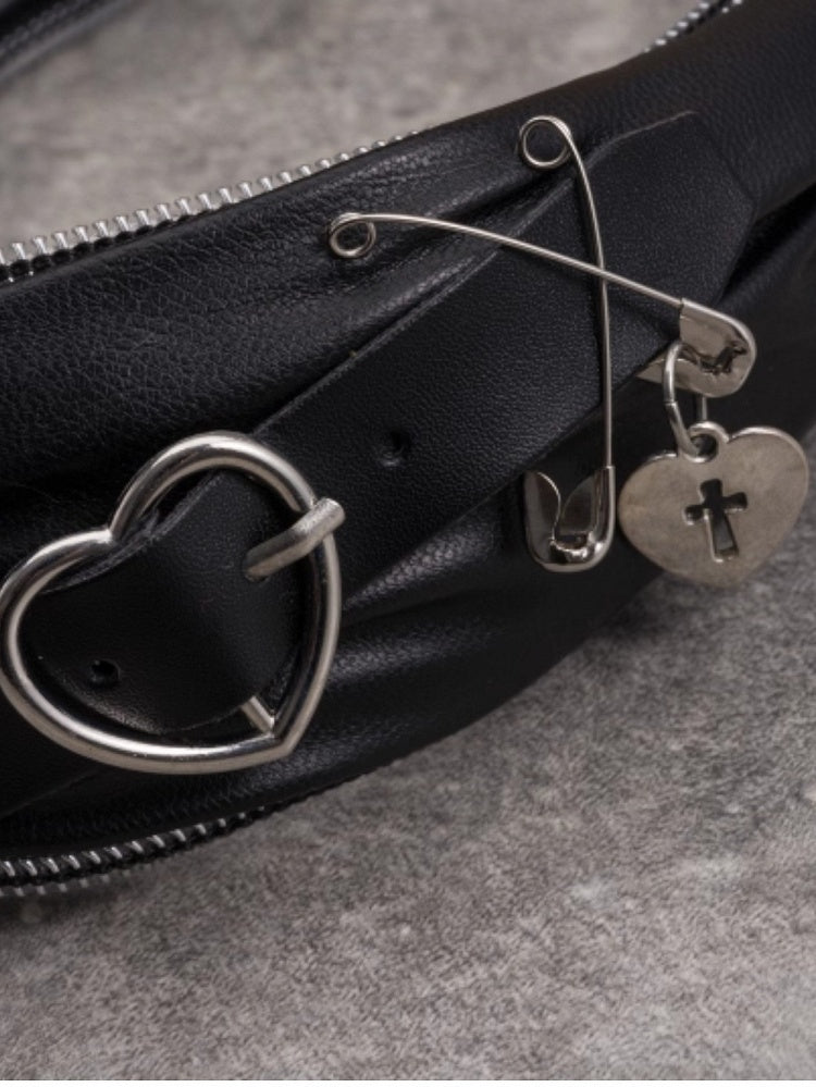 With KC Buckle Knot Design Black Decorated Pins Heart