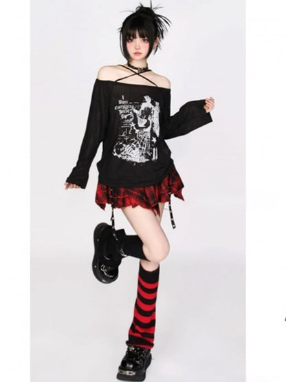 Y2K Rot karierter Minirock - Stufenrock mit hängenden Gürtelakzenten