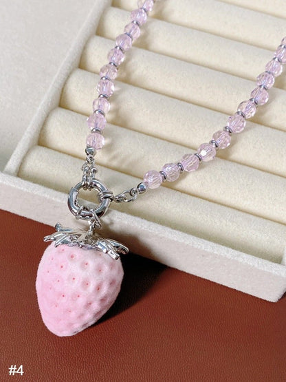 Collier avec pendentif fraise rose - Kiwi Store