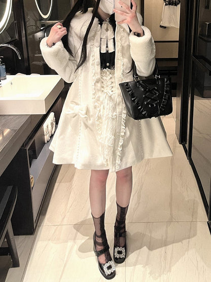 ジライケイ ホワイト/ブラック 取り外し可能なケープ 蝶結びディテール 地雷スタイルコート