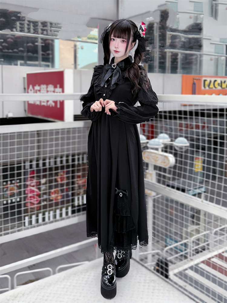 Kei Intricate Waist-Defining Black Clean Cutouts and Elegant Jirai with Dress Lace