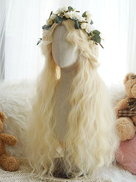 Hellblonde, hüftlange, lockige Perücke mit lockigem Vorhangpony
