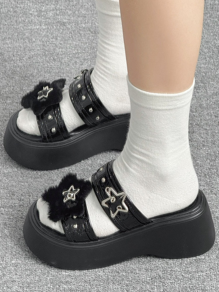 Hausschuhe Star Schwarz – Plateau Schnallen Alt-Goth