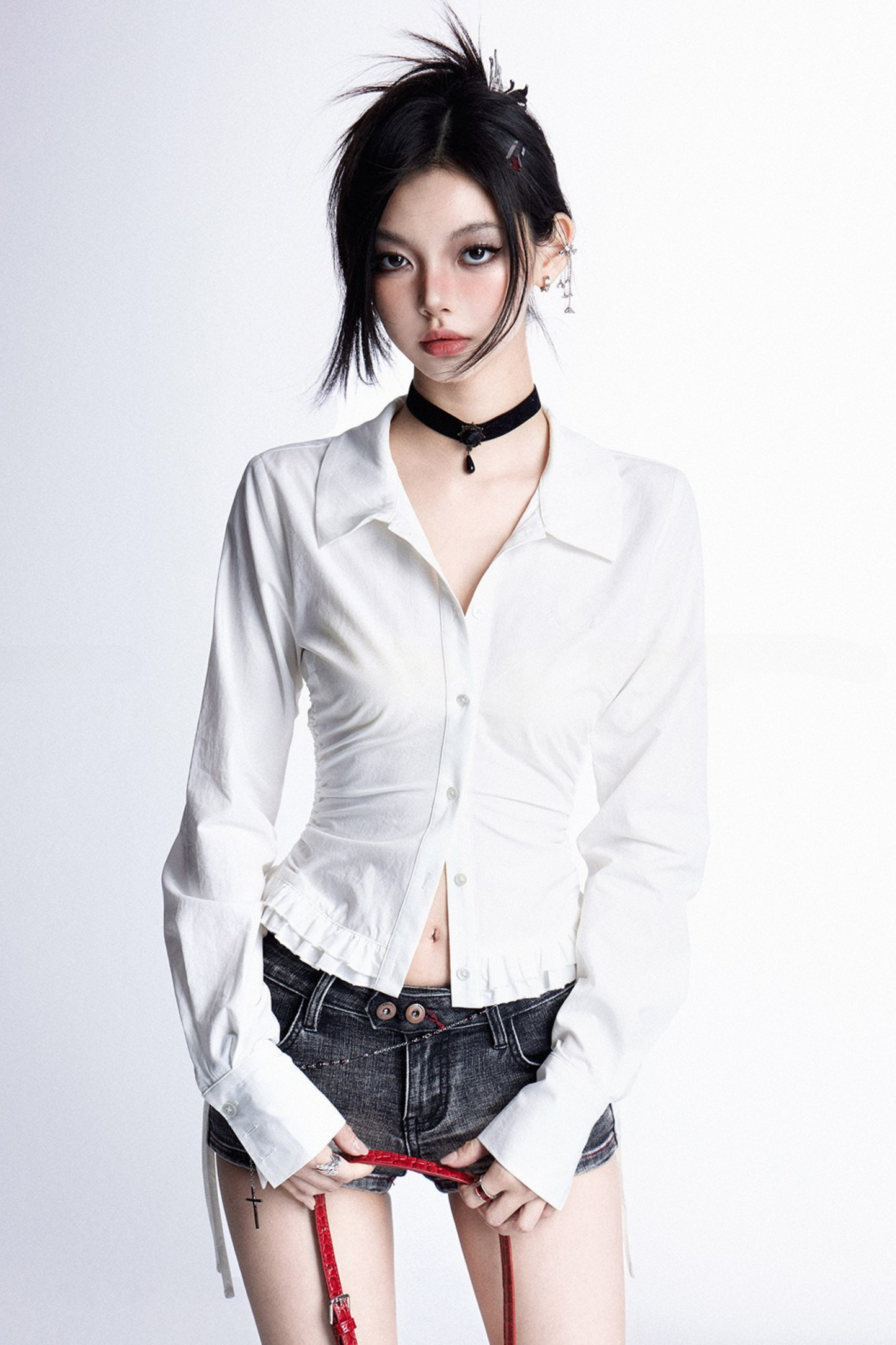 Vネック モデストプリーツブラウス スリム