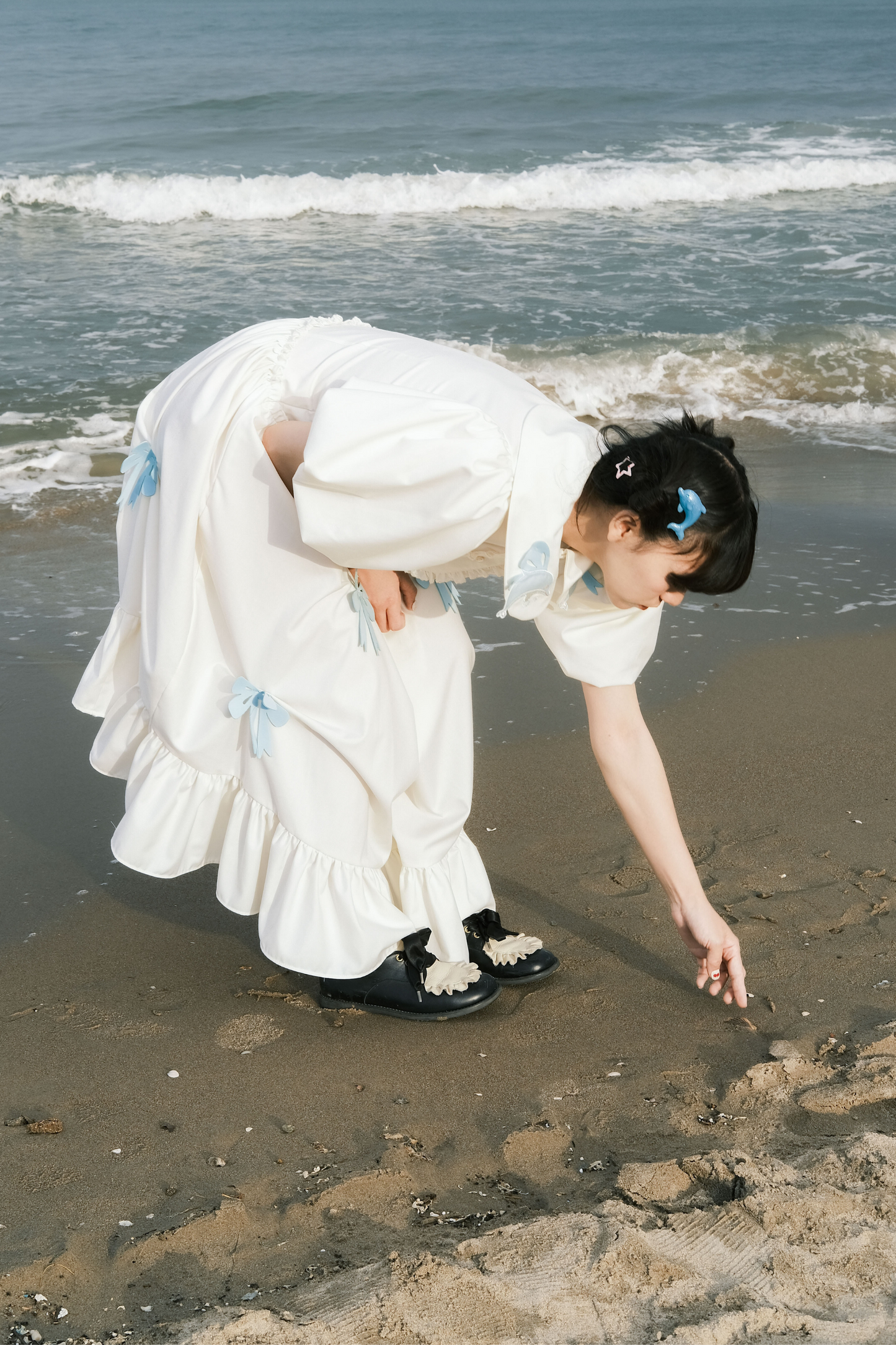 Prinzessinnenkleid mit Ballonärmeln und Schleife