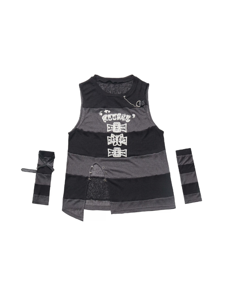 エポックチェックベストカバー + ストライプスカート + ノースリーブ + レッグリズムスリーブ