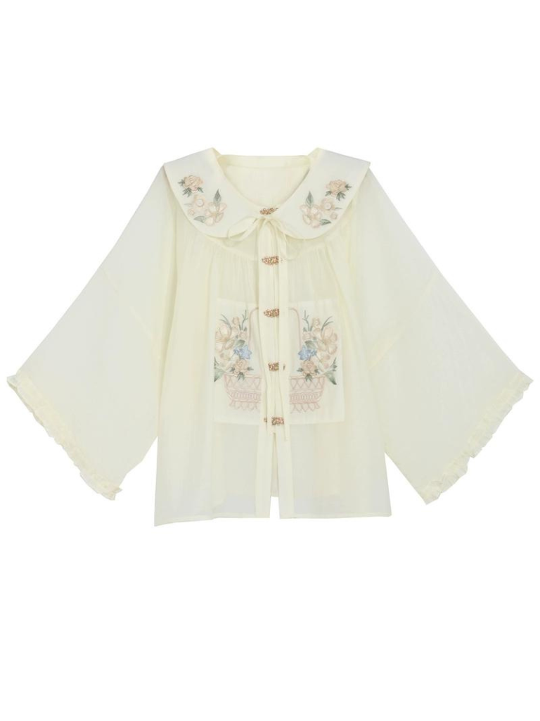 Rüschenhemd, angesetzter Rock mit chinesischem Kragen + transparenter Waldstoff