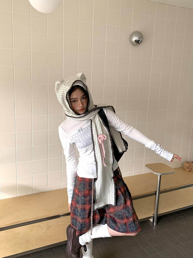 Devil Striped Scarf Trim Horn with Lace Pattern