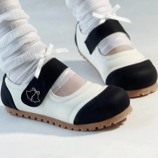 Round-toe Black Sweet Lolita Flats in PU with Velcro Strap