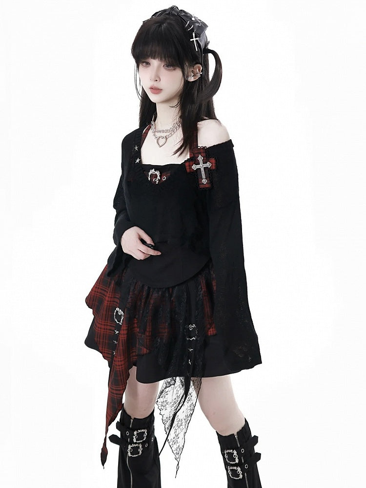 Red / Lace Buckle Straps Handkerchief Plaid Studs Star Core with Idol Hem Y2K - Black Skirt