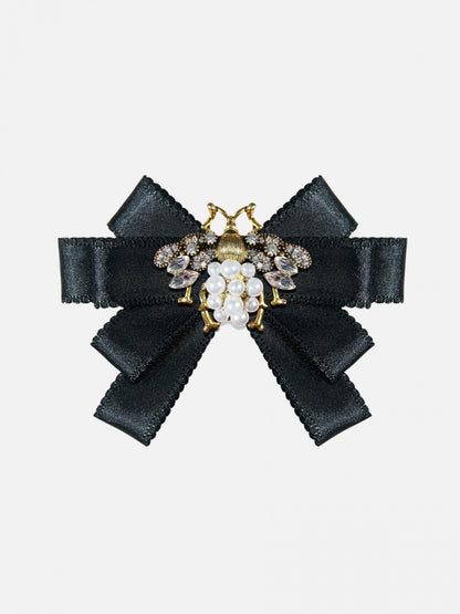 ラインストーンとビーズ付き蜂の蝶ネクタイ