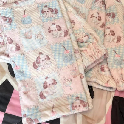 Dicker Pyjama-Satz mit buntem Patchwork-Print