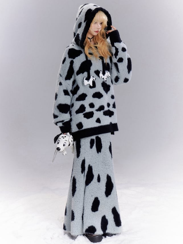 グレーの斑点模様のフード付きセーター