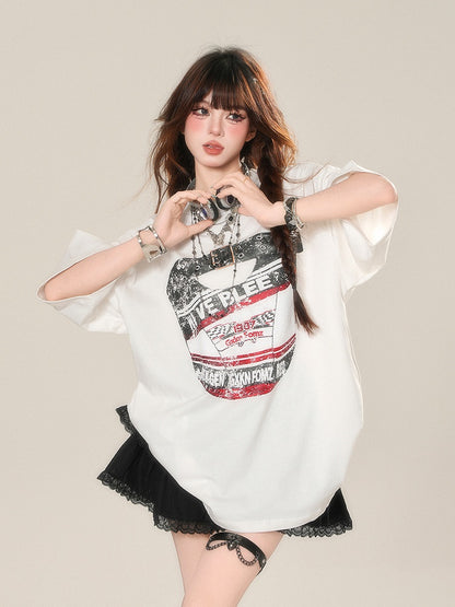 Weißes, lockeres Sport-T-Shirt mit Rundhalsausschnitt und Grafik