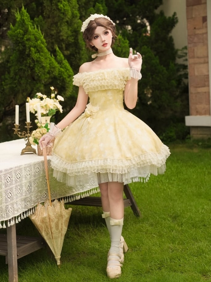 Vielseitiger Lolita-Ausschnitt mit Print und Blumenmuster in Gelb mit hellem Schmetterling