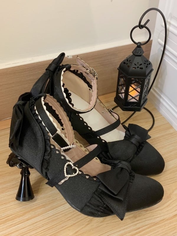Heel Sculpted Mary Heart with Ruffle Trim Satin Lolita - Black Janes Crystal Elegant Closure