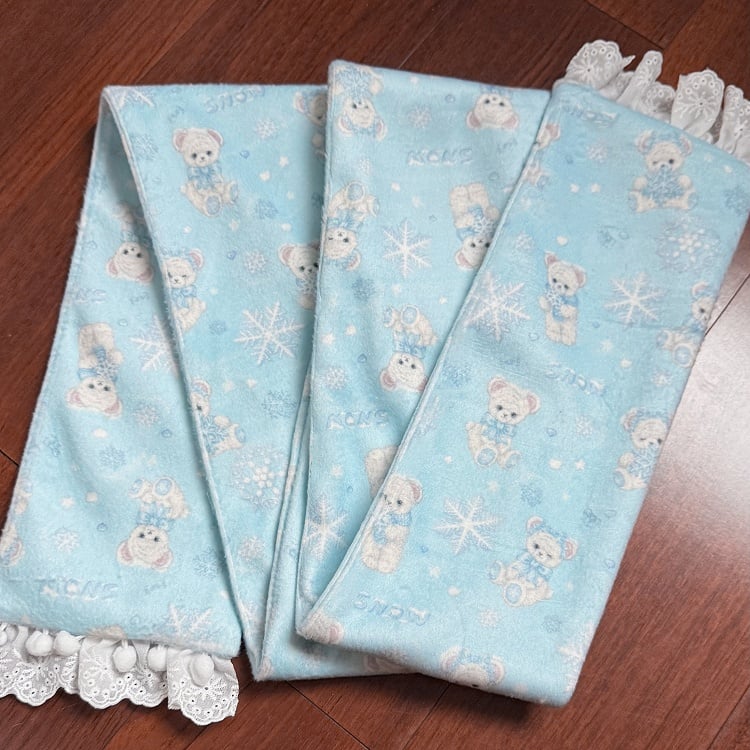 White / Black / Blue Bear and Snowflake Pattern Scarf