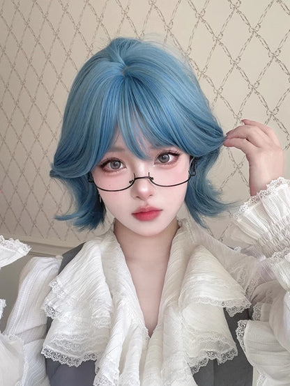 Blaue 29CM kurze Perücke mit Air Bangs