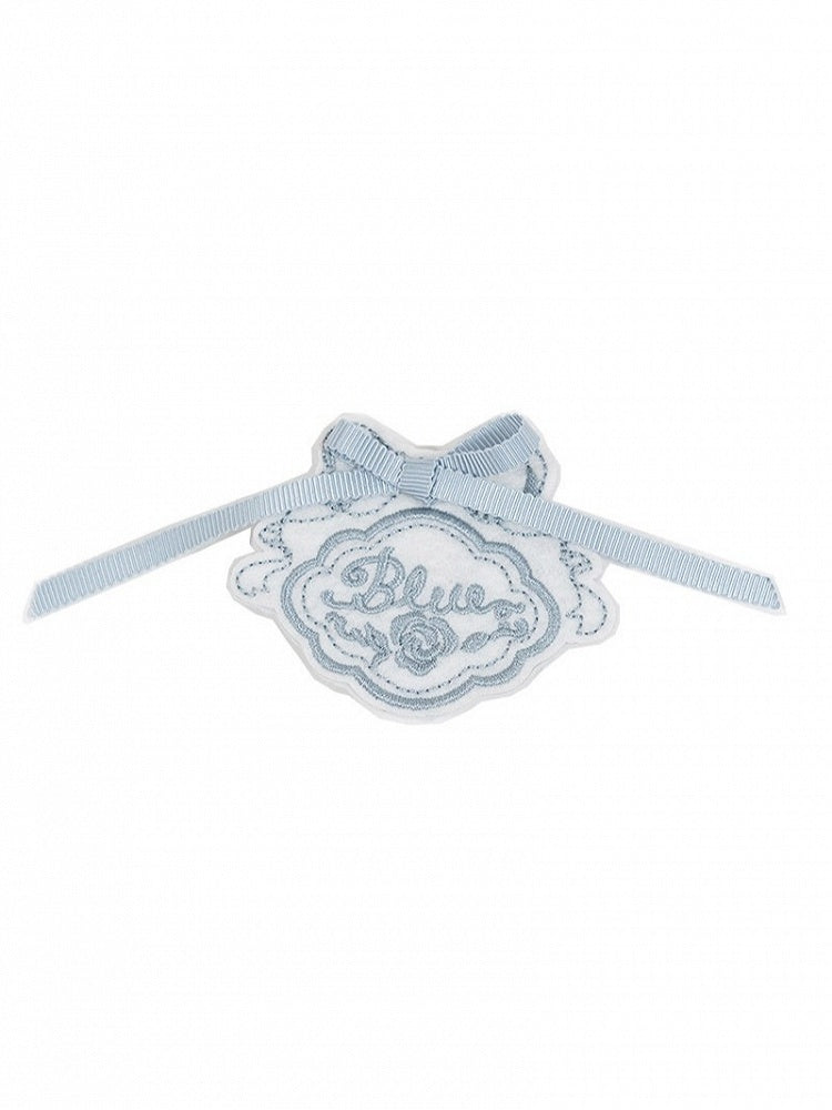 Embroidered White Flower Brooch with Elegant Bow Accent - CEL