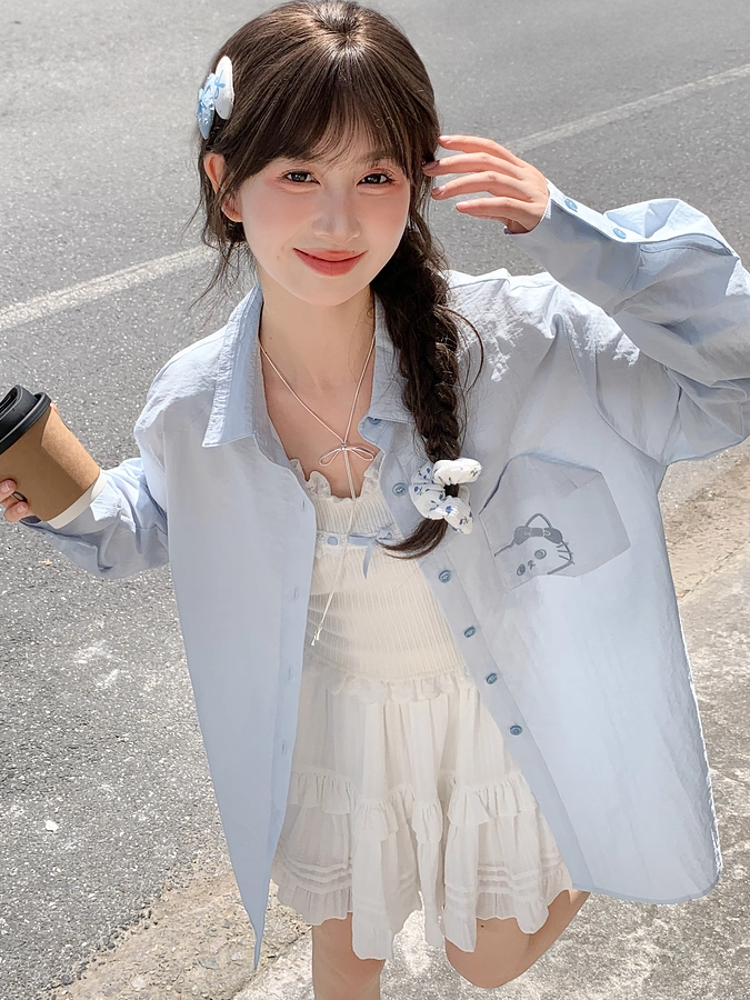 Back Shirt Kitty Embroidery on Pocket Kitty-shaped Detail Blue/Pink Loose Cutout