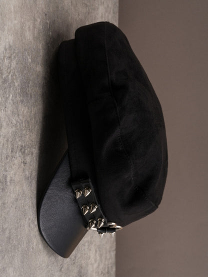 Ring Heart Hat Black Details Gothic Studs Beret