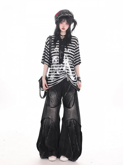 Dark Kawaii Black Striped Loose Short Sleeve T-shirt with Graffiti Print - KNOW8 Online Shop
