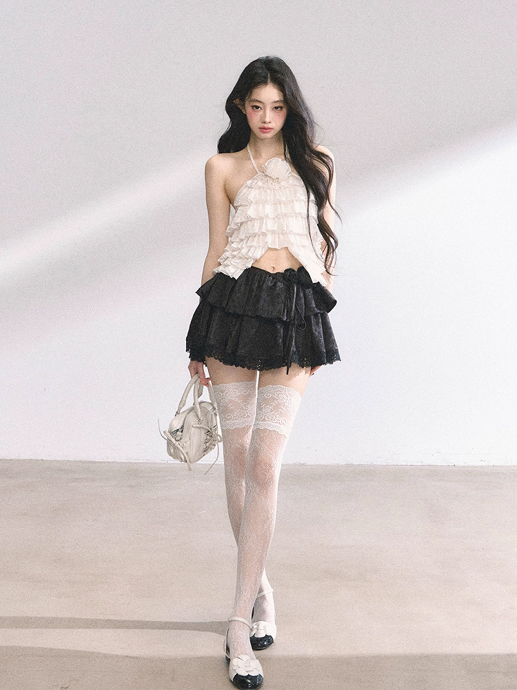 スカート ブラック/アプリコット 伸縮性ウエスト レーストリム 花柄 ティアード ミニ